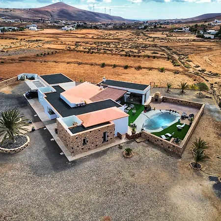 La Vida Al Sol Villa *